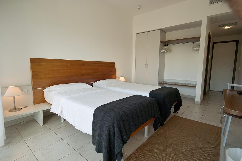 Standard Double Room with  Sea View and Balcony