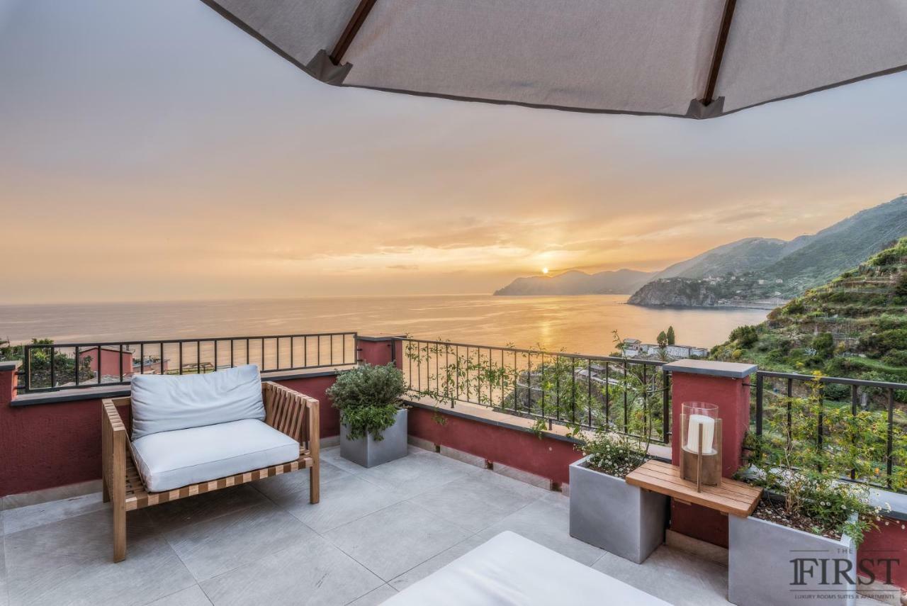 Royal Honeymoon Suite Jacuzzi & Amazing Seaview Terrace