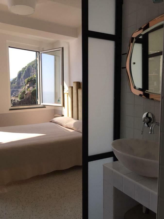 Deluxe Double Room with Sea View