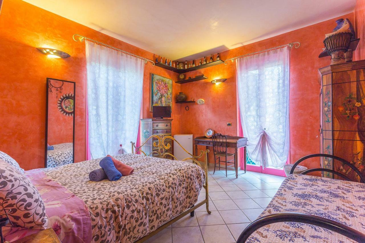 Double Room with Private External Bathroom