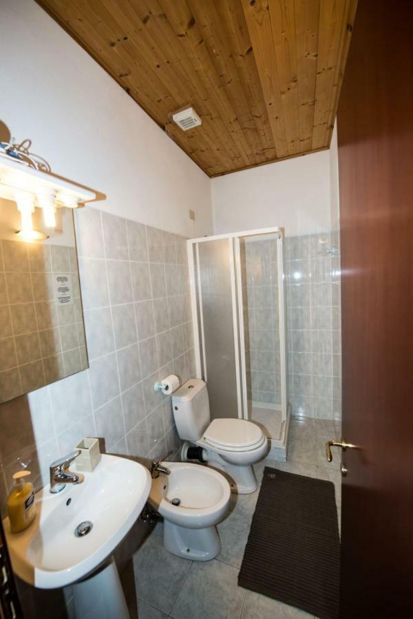 Double Room with Private Bathroom,873214589:JPEG