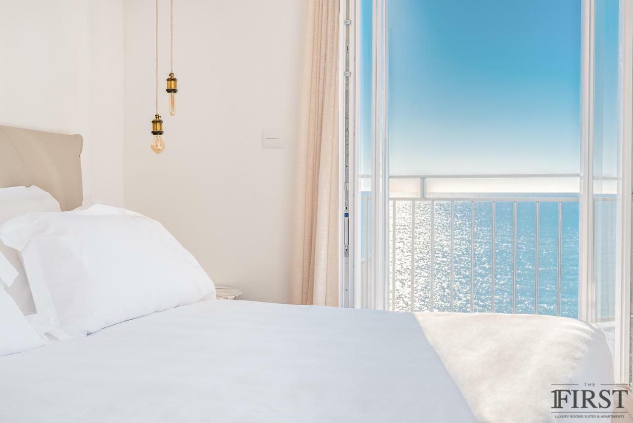 Royal Honeymoon Suite Jacuzzi & Amazing Seaview Terrace