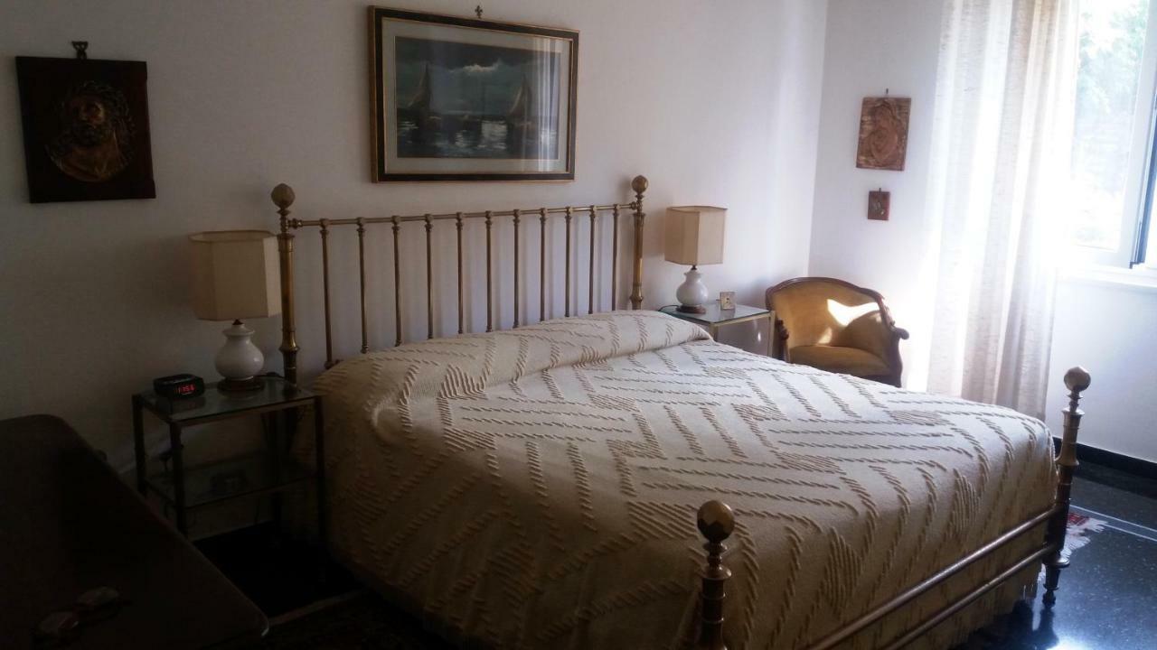 Quarto Duplo com Banheiro Compartilhado