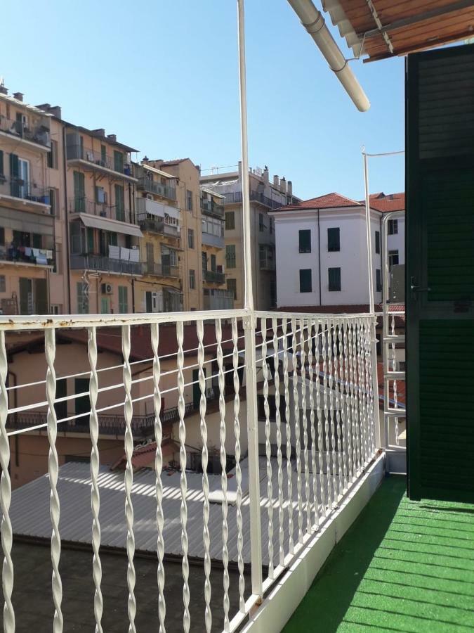Two-Bedroom Apartment,909975442:JPEG