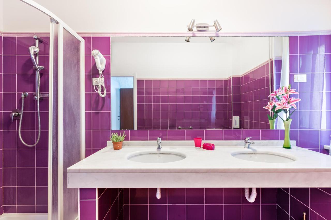 Triple Room with Private Bathroom,943572646:JPEG