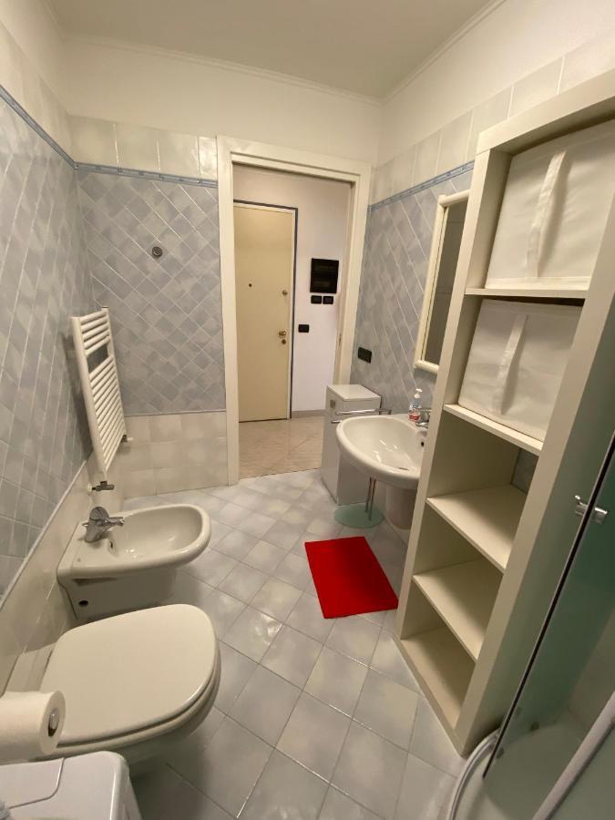 One-Bedroom Apartment,950954539:JPEG