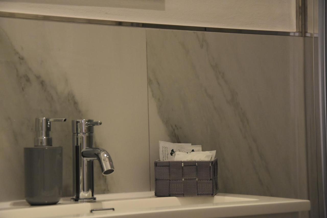 Classic Single Room,996168262:JPEG