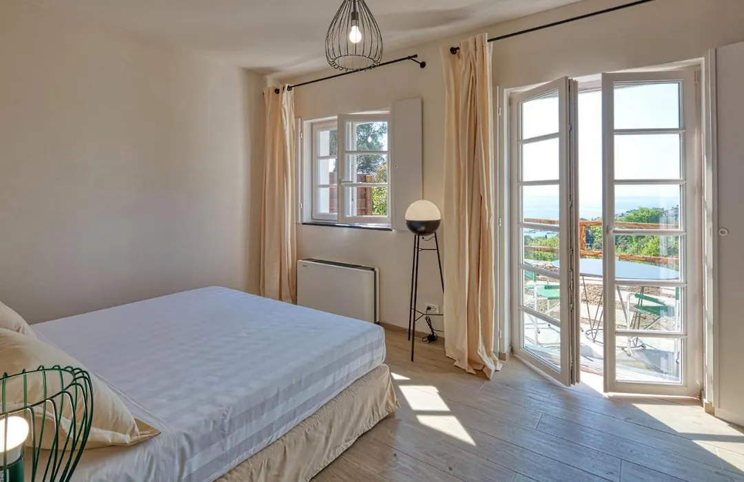 Mirandola Suites-1