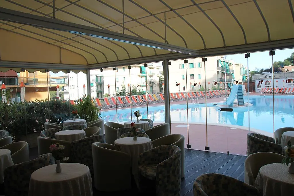 Hotel Paco-1