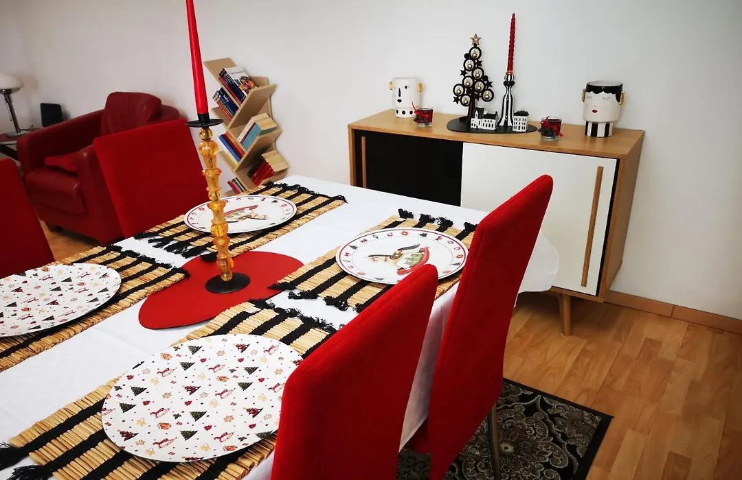 Corte Lambruschini Central Apartment With Free Covered Parking-1