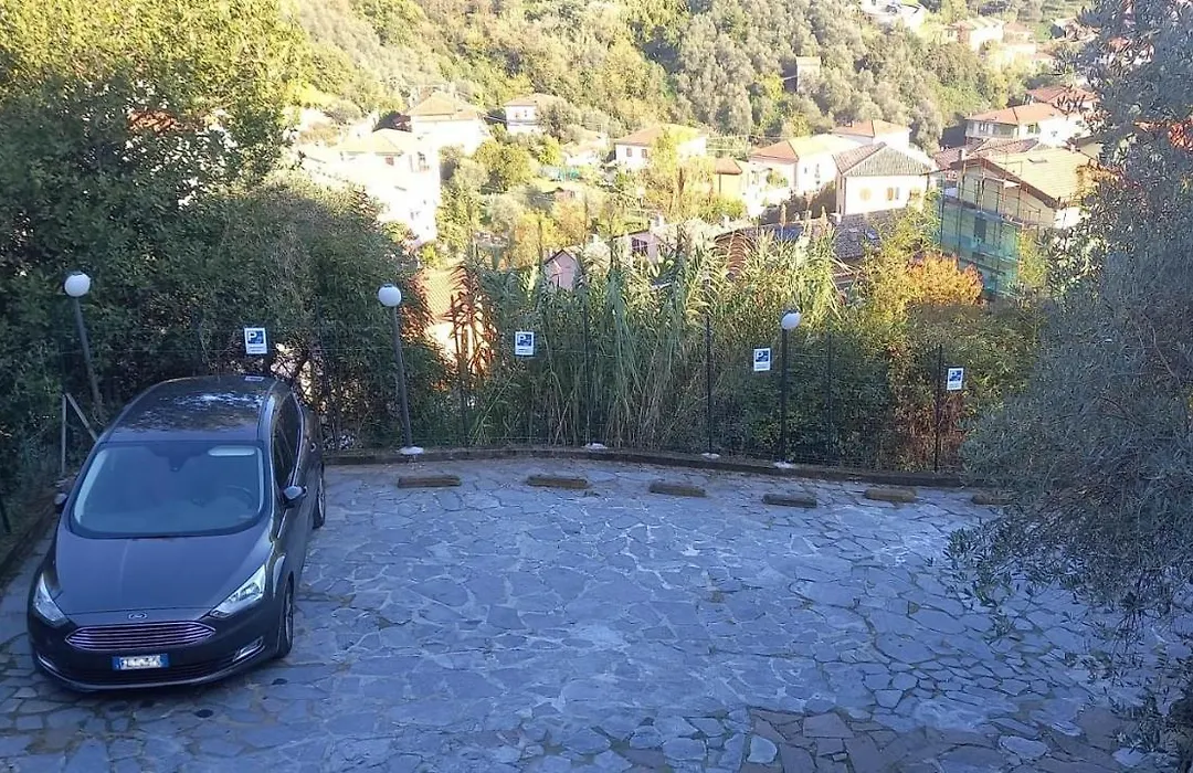 La Spezia Holidays' Rooms-1