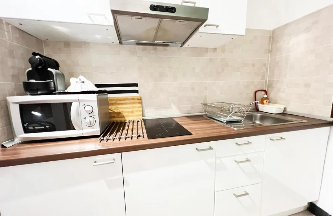 Garibaldi Apartment - Red Lights District (Adults Only)-1