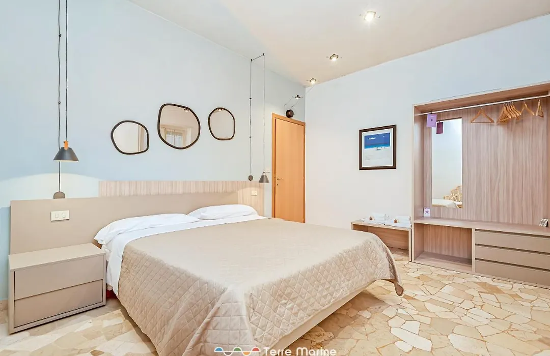 Torre Scola, Terre Marine-1