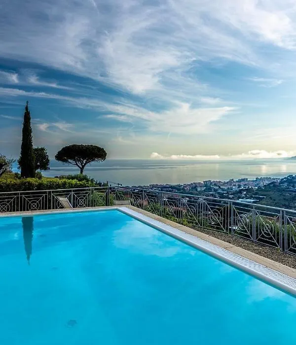 Villa Gaia - Luxury Villa, Pool & Wellness Rooms-1