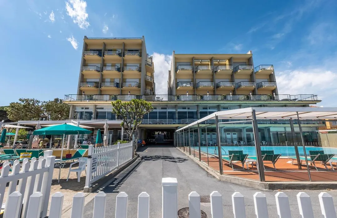 Hotel Bellevue Et Mediterranée-1