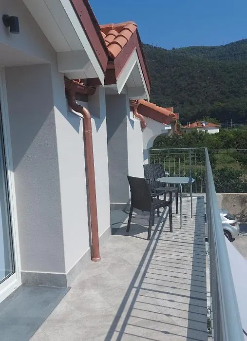 B&B La Casa Al Mare Di Matigio "Camera G"-1