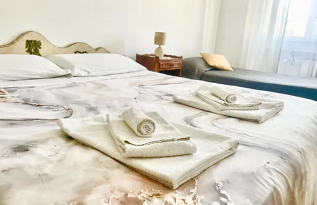 Cavour16 Rent Bedrooms-1