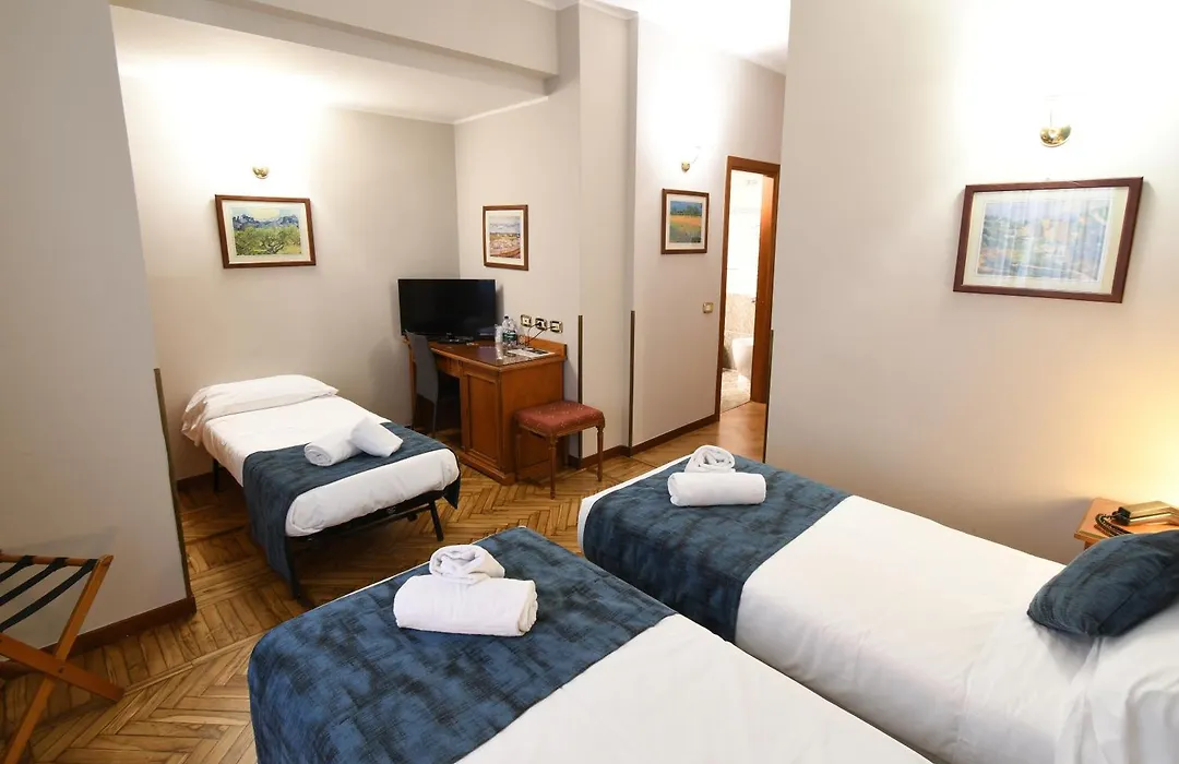 Hotel Cavour-1