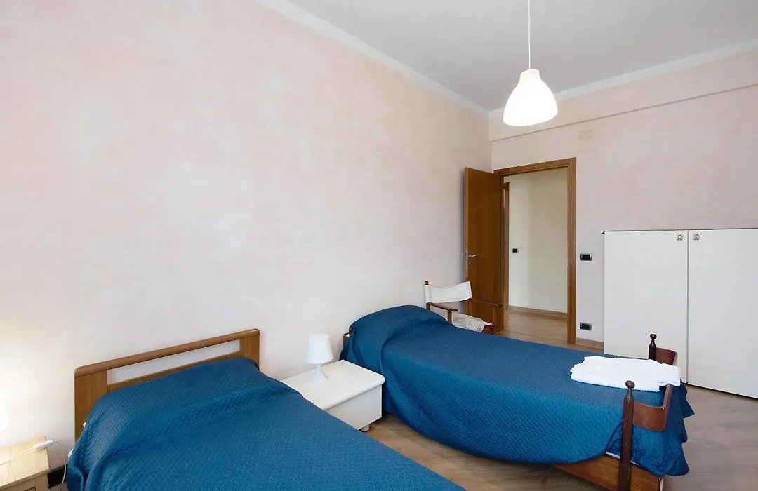 Valeria -Arenzanohost-1