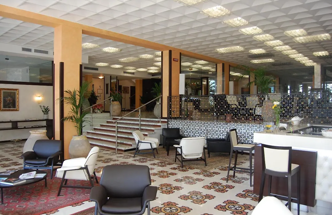 Grand Hotel Moroni-1