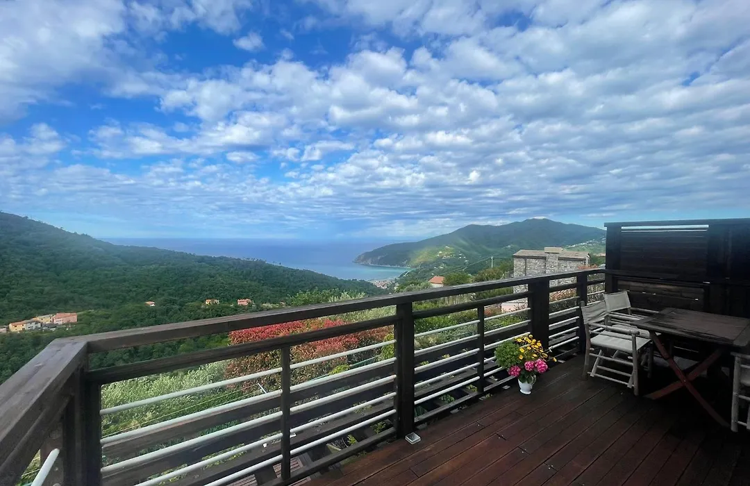 Corner Of Paradise Moneglia-1