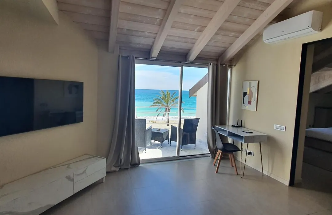 Hotel De La Plage-1
