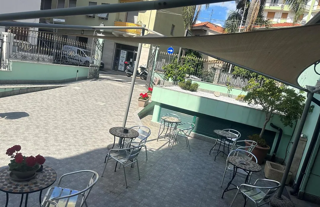 Hotel Jean Marie-1