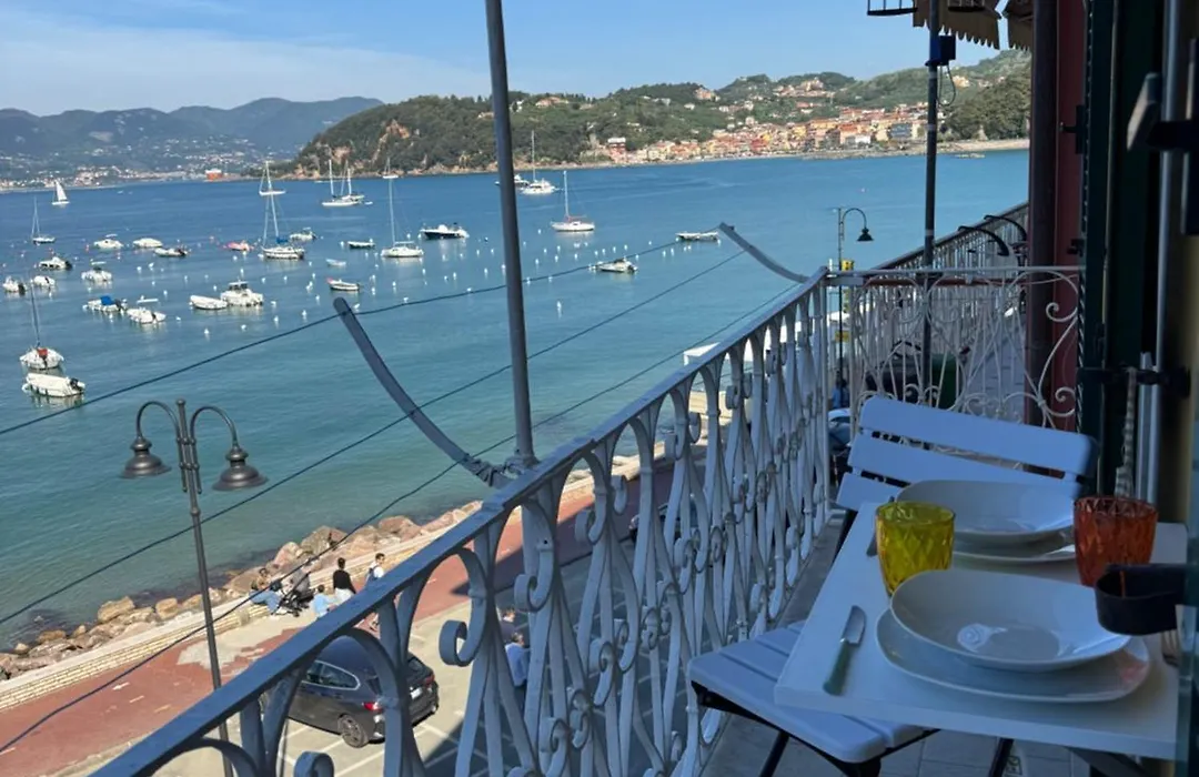 Appartamento Con Splendida Vista - Lerici Centro-1