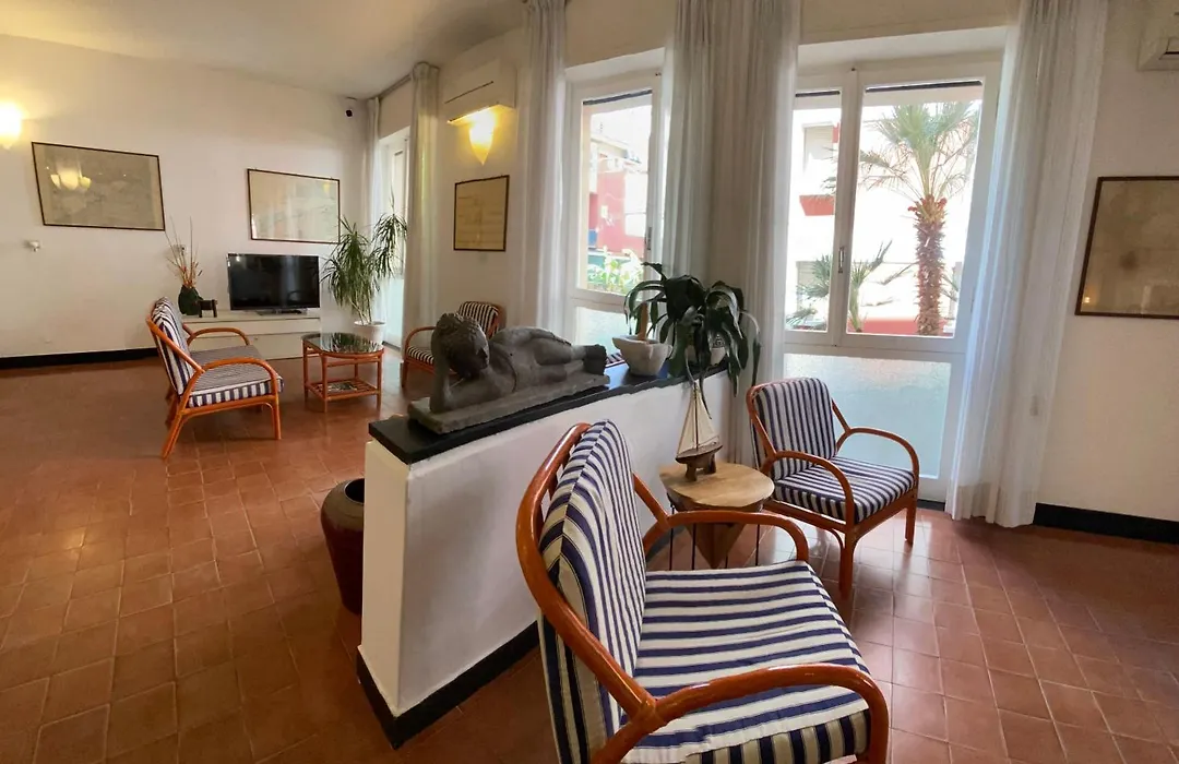 Hotel Miriam-1