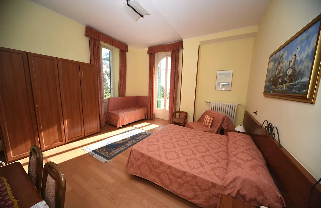 Hotel Petit Royal-1