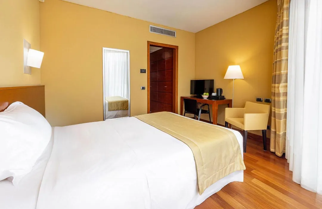 B&B Hotel Imperia Rossini Al Teatro-1