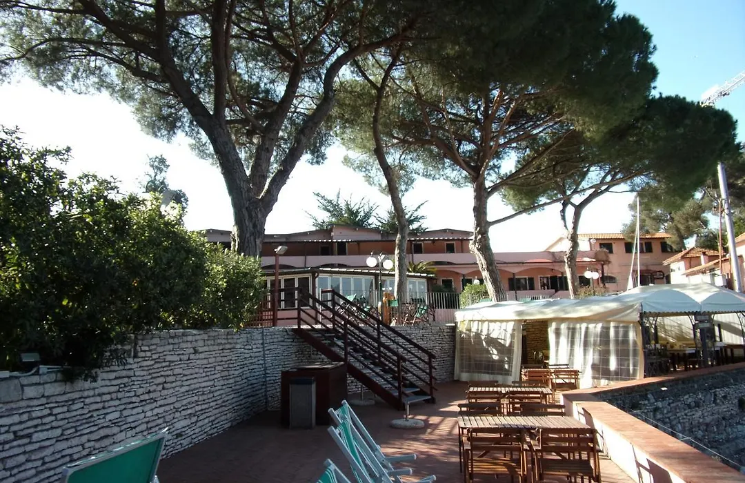 Hotel Fiascherino-1