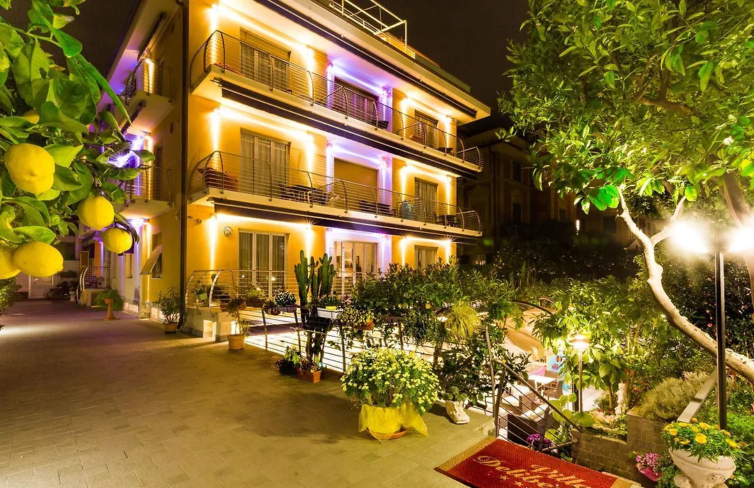 Hotel Villa Delibera-1