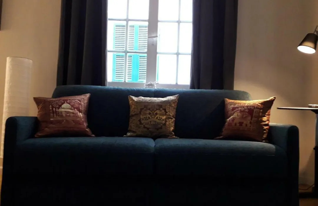 Cosy Little House-1