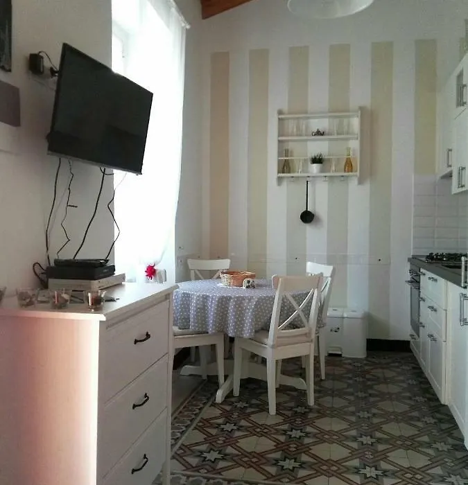 Your Home In Le Grazie-1