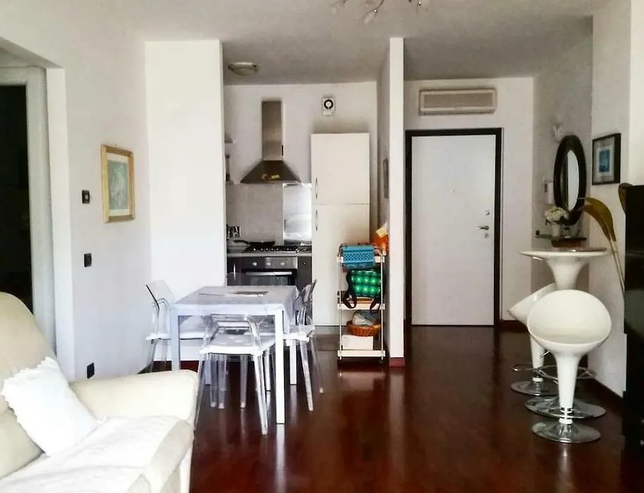 100 Viale Italia-1