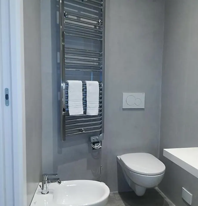 Alex Room-1