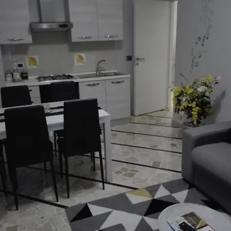 Ylli House Sanremo-2