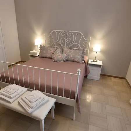 Sunny Rooms-3