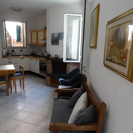 Irma Manarola-2