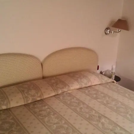 Room In Bb - San Lorenzo Bed And Breakfast-2