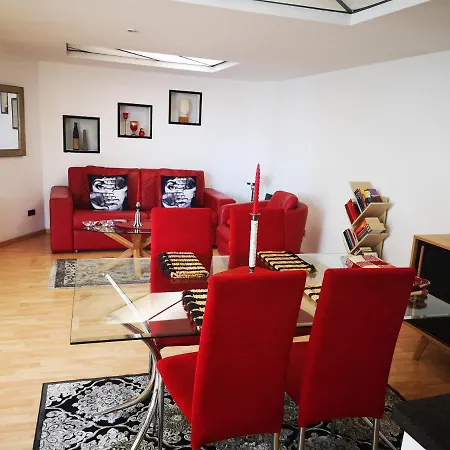 Corte Lambruschini Central Apartment With Free Covered Parking-2