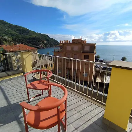Monia House Sea View-2