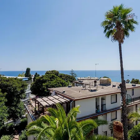 Guesthost - Tre Ponti Panoramic Seaview Apartment-3