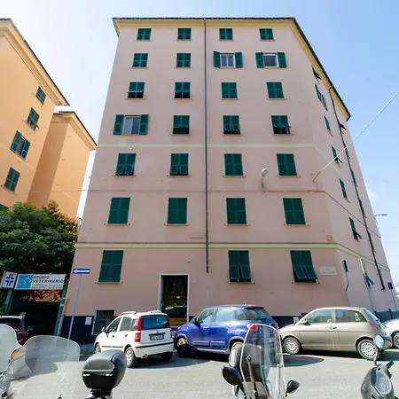 Joivy Spacious Family Apt For 4, In Carignano, Genoa-3