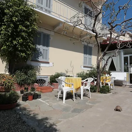 Hotel Villa Amelia-3