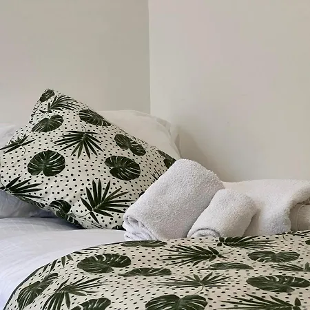 Garden Apartment-3
