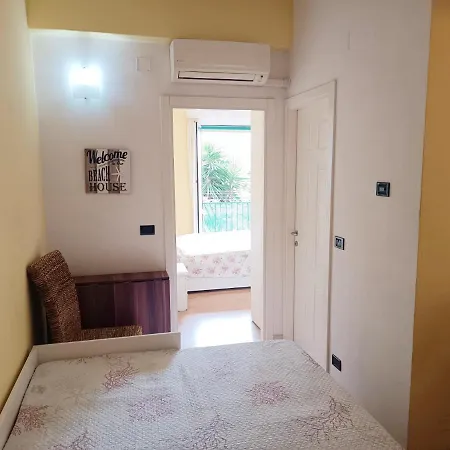 Raffaello Beach Apartment - 50 M From The Sea - Wifi-2