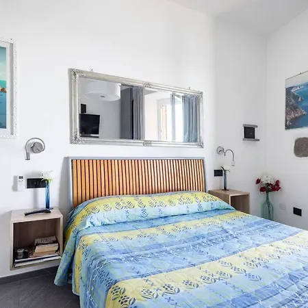 Alberta Rooms Manarola-2