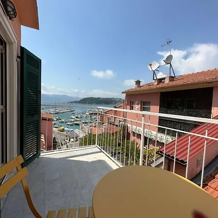 Favolosa Stanza Gialla Con Terrazzino Vista Mare Mottino23-2